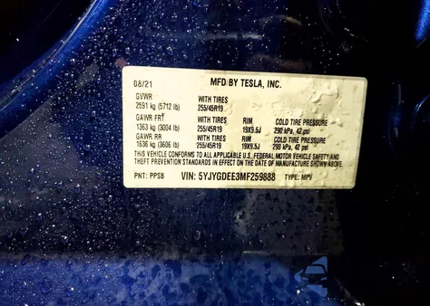 2021 Tesla Model Y z USA, uszkodzony, nr VIN 5YJYGDEE3MF259888